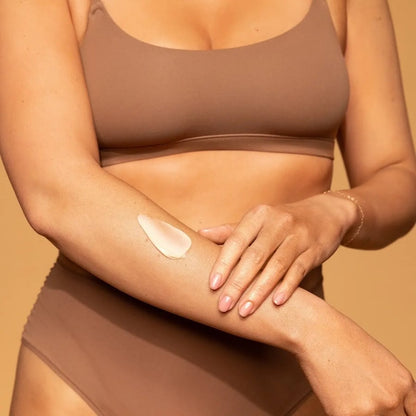 Gradual Body Tan Lotion – Non-Sticky, Streak-Free, Natural Caramel Dye for All Skin Types